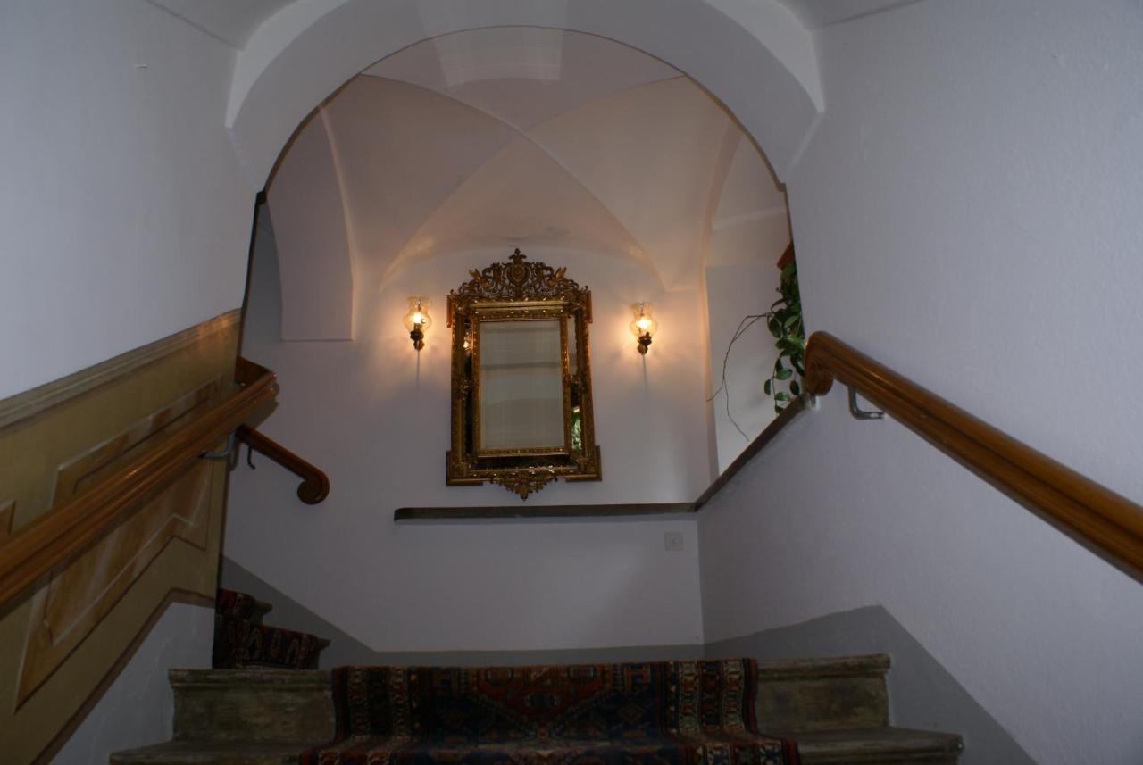 Historisches Hotel Piz Ela Berguen Ngoại thất bức ảnh