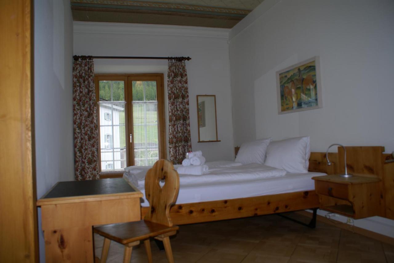 Historisches Hotel Piz Ela Berguen Ngoại thất bức ảnh