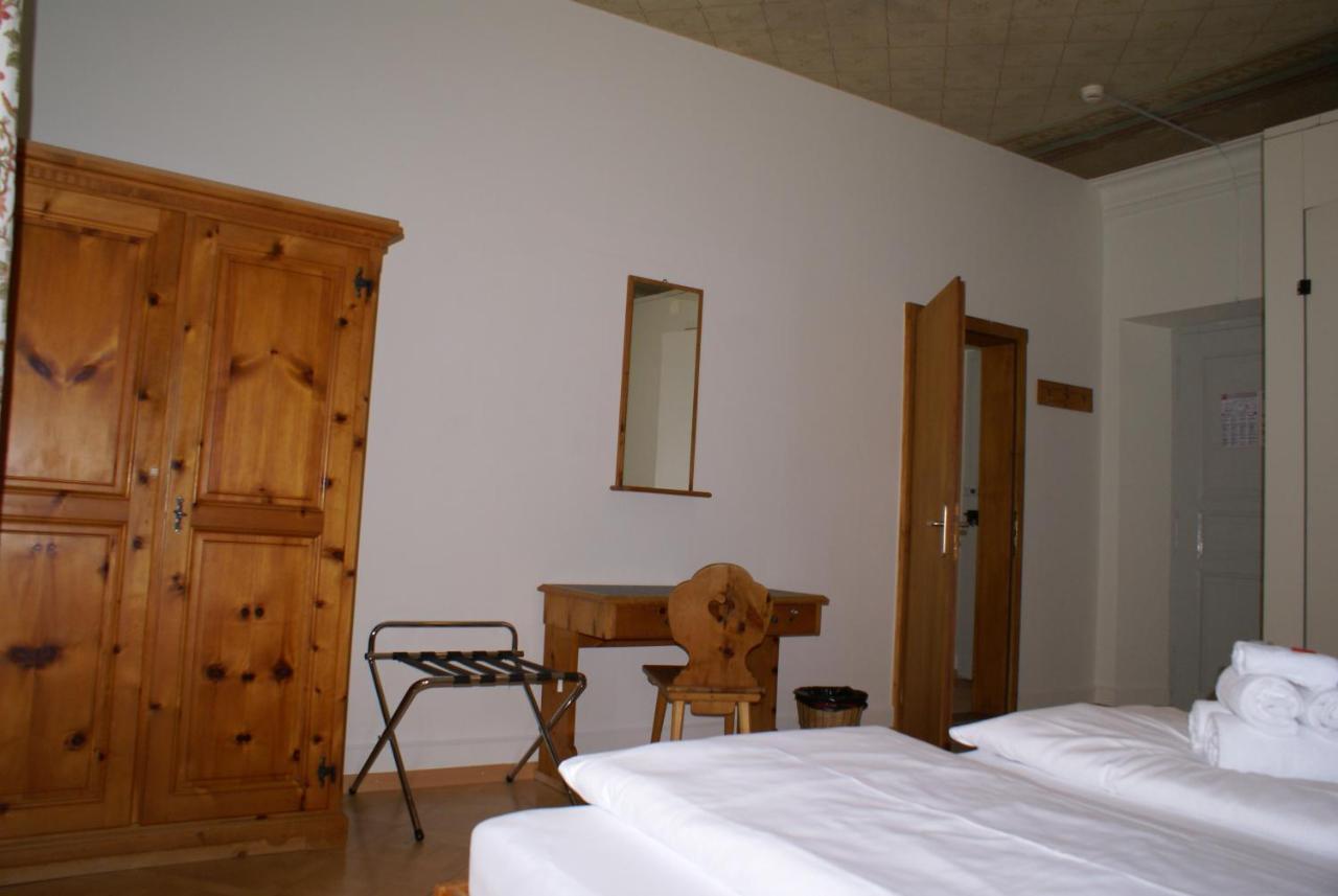 Historisches Hotel Piz Ela Berguen Ngoại thất bức ảnh