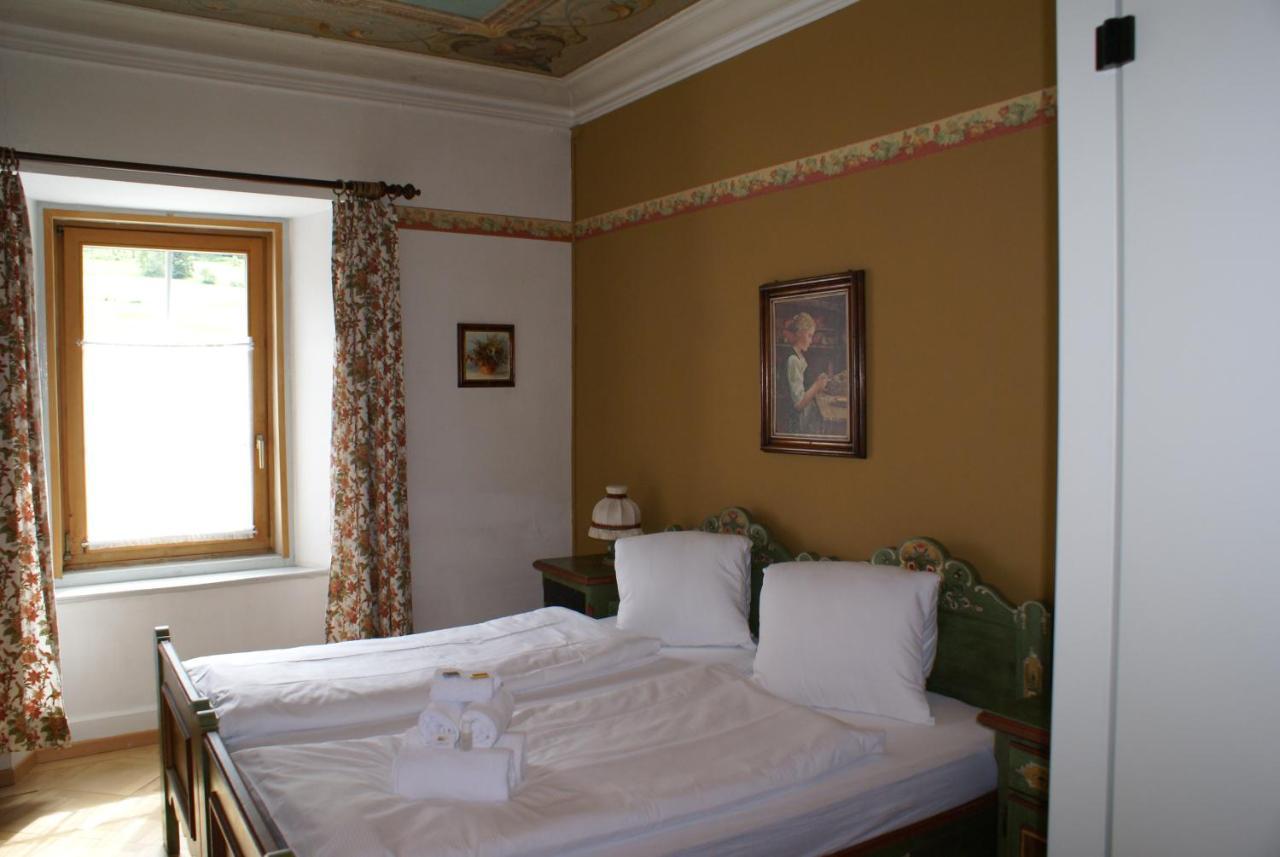 Historisches Hotel Piz Ela Berguen Ngoại thất bức ảnh