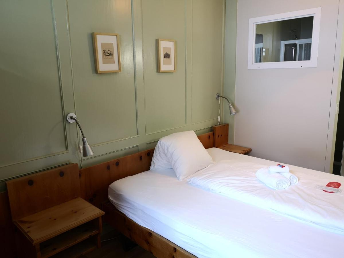 Historisches Hotel Piz Ela Berguen Ngoại thất bức ảnh