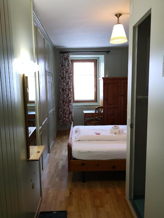 Historisches Hotel Piz Ela Berguen Ngoại thất bức ảnh
