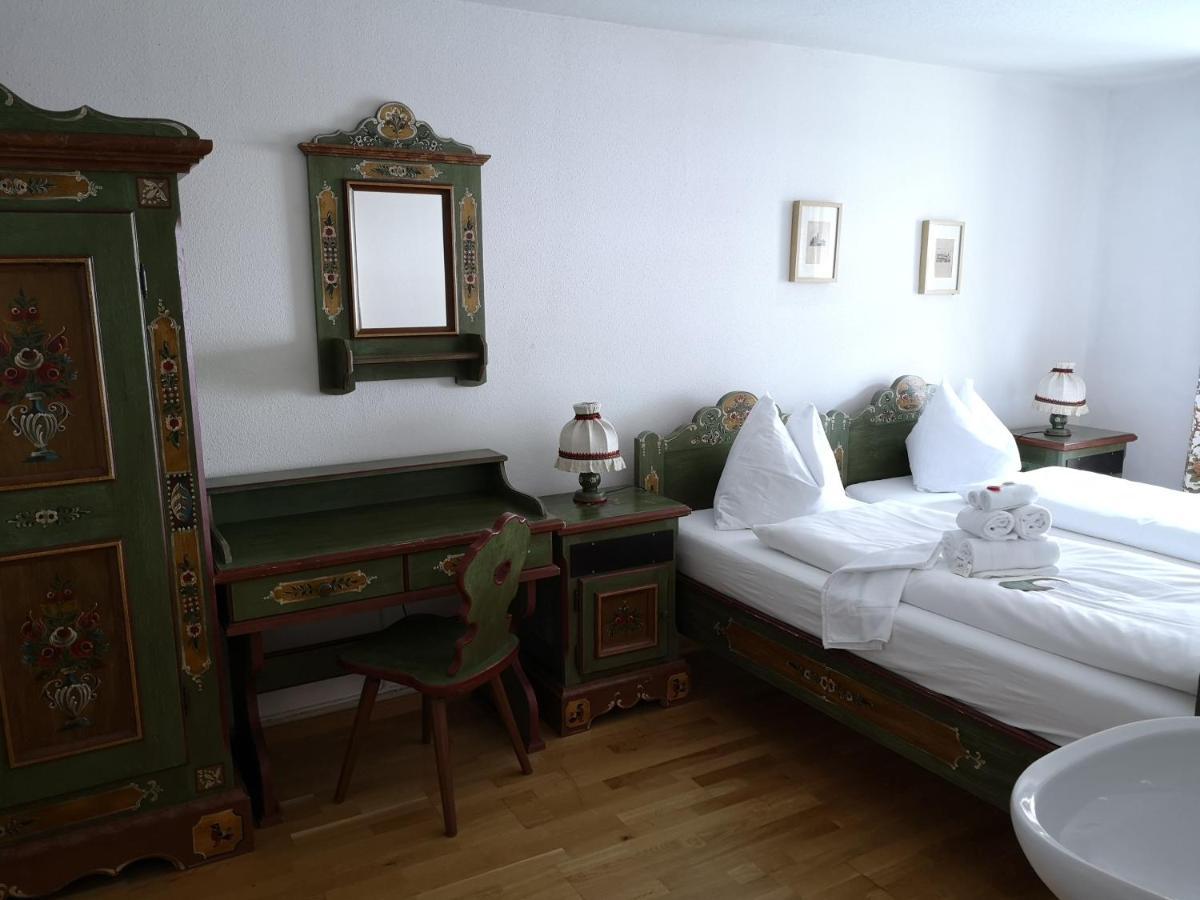 Historisches Hotel Piz Ela Berguen Ngoại thất bức ảnh