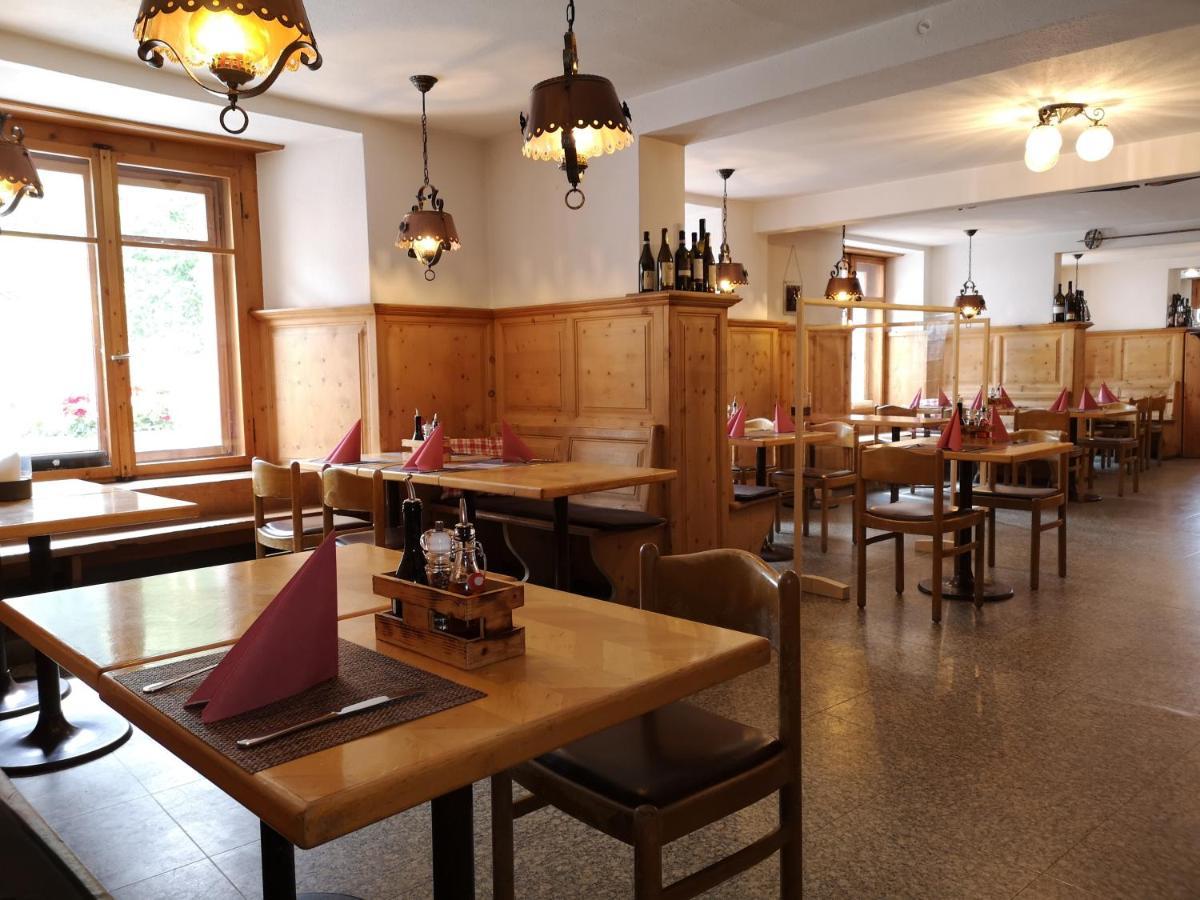 Historisches Hotel Piz Ela Berguen Ngoại thất bức ảnh
