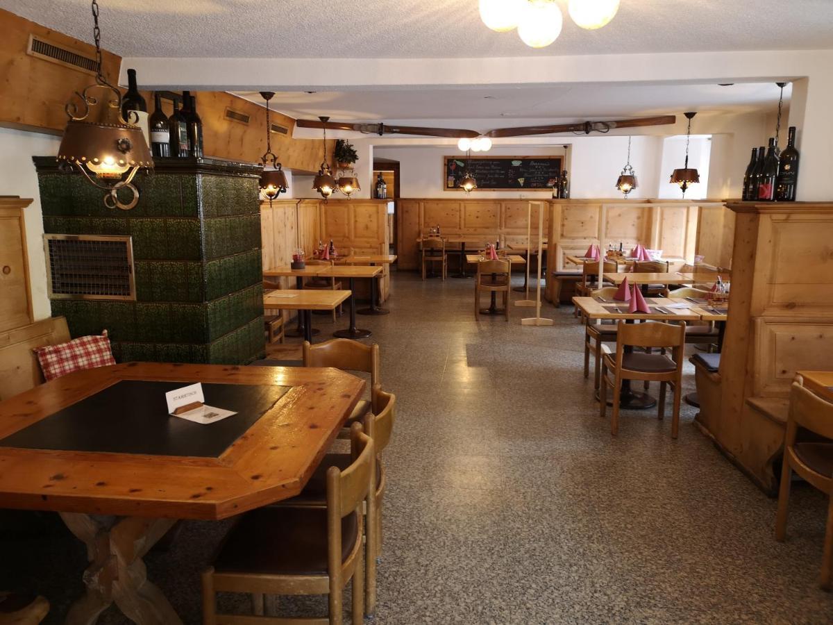 Historisches Hotel Piz Ela Berguen Ngoại thất bức ảnh